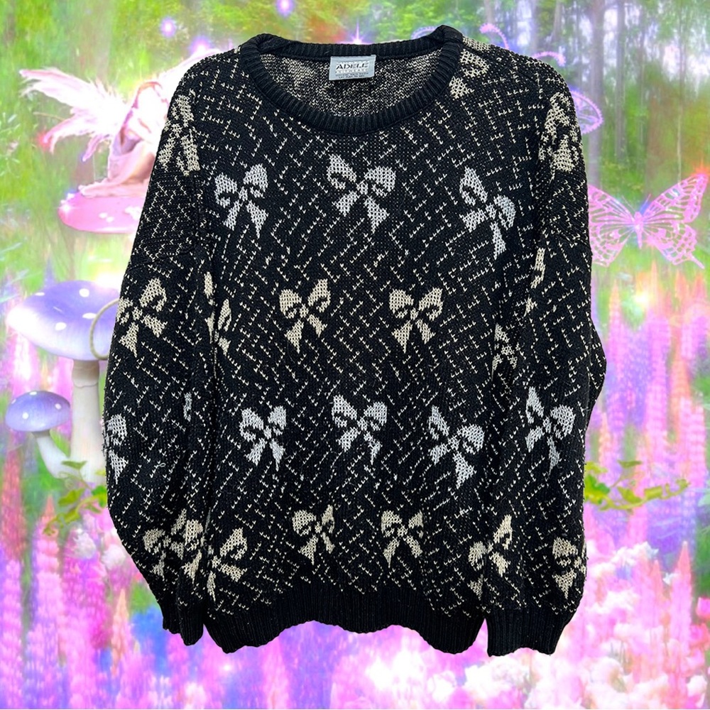 Vintage Adele Rare 80’s 90’s Women’s Gold and Silver Bow Sparkle Sweater